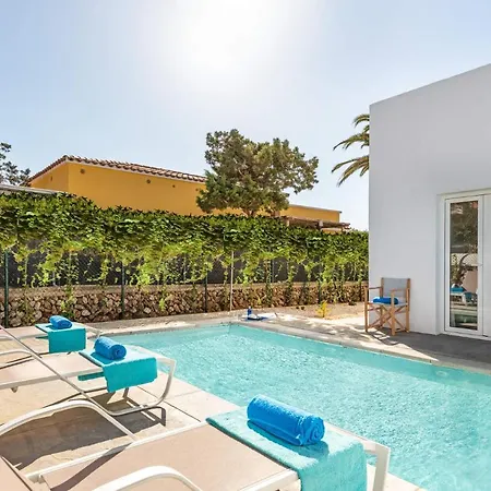 Pins Ciutadella By *